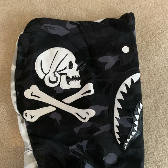 Bape A Bathing Ape X NBHD Shark Split Color Hoodie - Picture 8 of 8